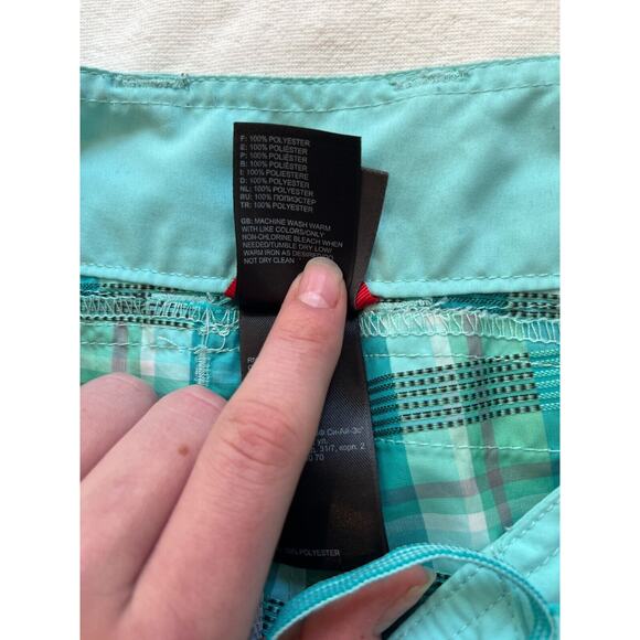 The North Face Board Shorts Women's Size 6 Teal & Green Plaid - Picture 6 of 16